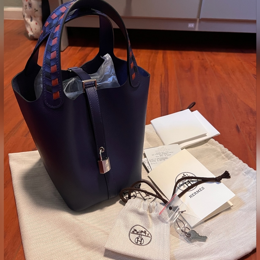 P$3600 Hermes Picotin 18 Bleu Encre Bag with silver lock